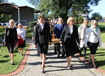 Smardzewo. Wprowadzenie relikwii św. Andrzeja Boboli i bł. kard. Stefana Wyszyńskiego