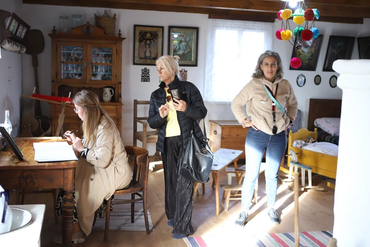 Podsumowanie projektu i otwarcie chałupy Kopciów w Etnocentrum Ziemi Łódzkiej