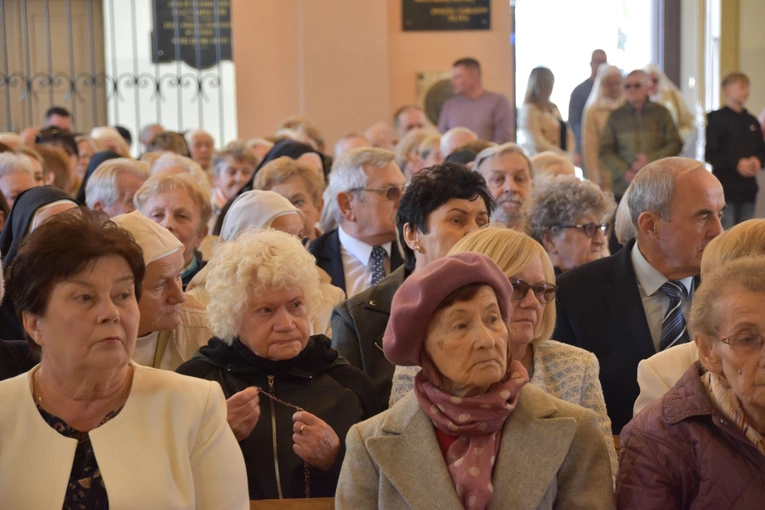 Mława. Dziękczynienie za 80 lat posługi sióstr misjonarek Świętej Rodziny
