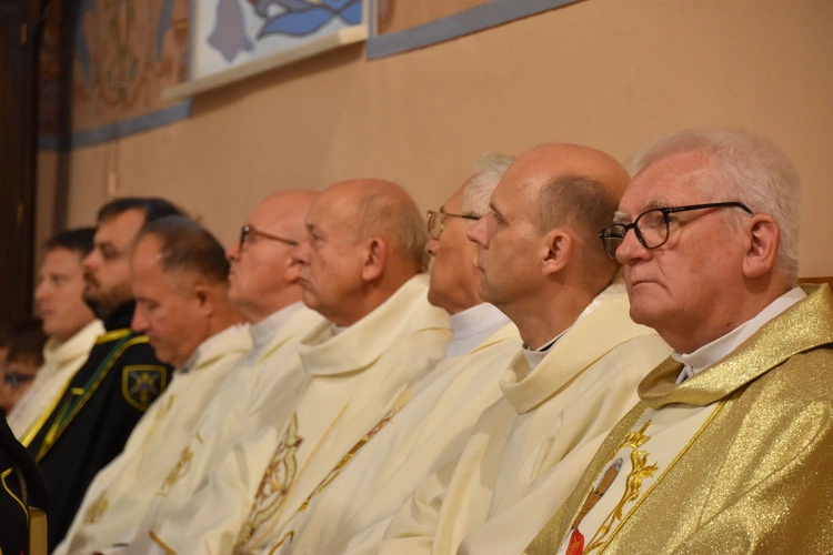 Mława. Dziękczynienie za 80 lat posługi sióstr misjonarek Świętej Rodziny