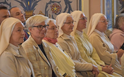 "Te Deum" za 80 lat Misjonarek Świętej Rodziny w Mławie