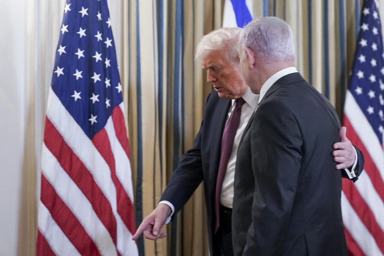 Osiem państw arabskich i muzułmańskich przyjmuje plan Trumpa dla Strefy Gazy