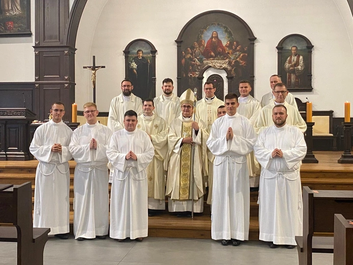 Katowice. Spotkanie abp. Andrzeja Przybylskiego z klerykami WŚSD 