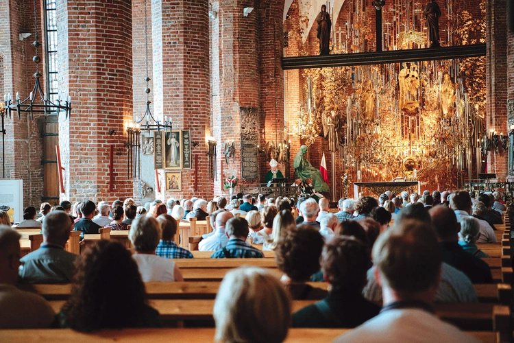 Wydarzenia miały charakter nie tylko  religijny,  ale też intelektualny i społeczny.
