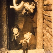 Bunkier nr 6 w Dąbrowie. Trwa szkolenie bojowe drużyn harcerskich podczas wojny.