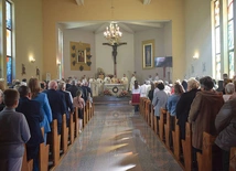 Budowla została przeznaczona na wyłączną służbę Bogu.
