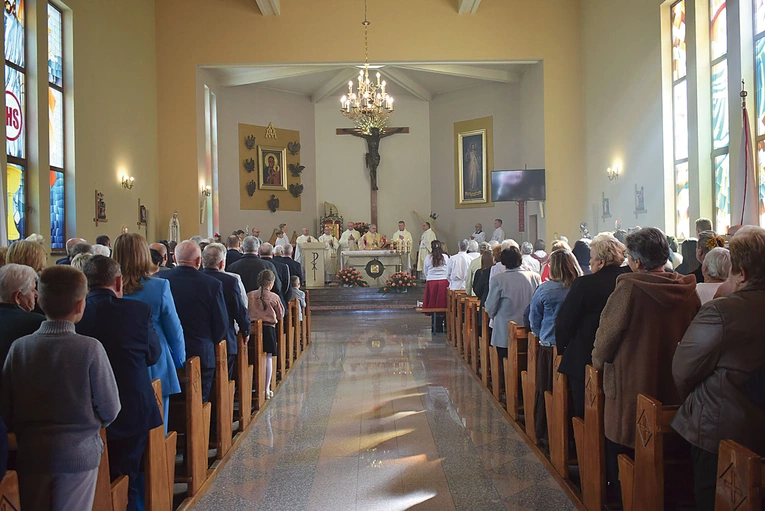 Budowla została przeznaczona na wyłączną służbę Bogu.