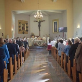 Budowla została przeznaczona na wyłączną służbę Bogu.