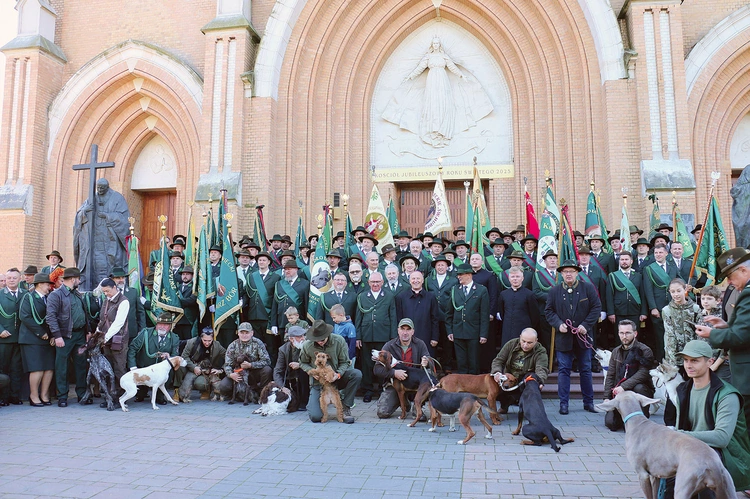 Po Mszy św. przed radomską katedrą. 