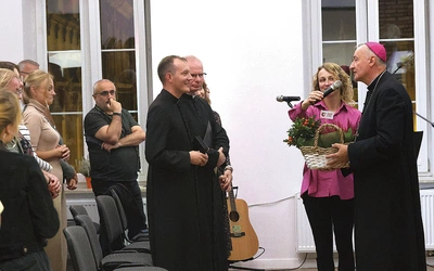 Spotkanie bp. Andrzeja  Jeża z SNE. 