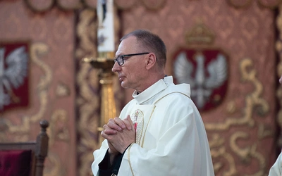 O. P. Wiśniewski redemptorysta, proboszcz parafii Nawiedzenia NMP w Bardzie, przełożony wspólnoty i kustosz sanktuarium Matki Bożej Strażniczki Wiary.