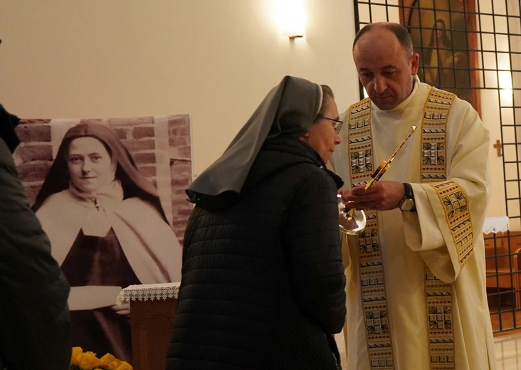 Ze św. Teresą od Dzieciątka Jezus u wrocławskich karmelitanek bosych