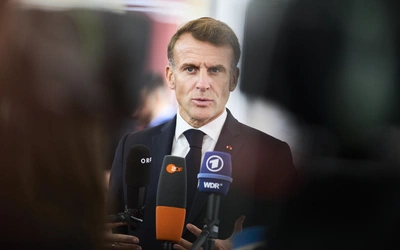 Prezydent Emmanuel Macron 