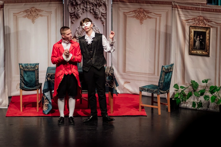 "Świętoszek" w wykonaniu Teatru z Klasą