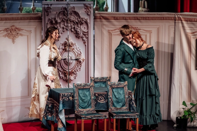 "Świętoszek" w wykonaniu Teatru z Klasą