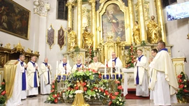 Każdy dzień odpustu to lekcja życia, w której nauczycielką jest Matka Boża
