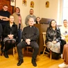 - Do DSO zapraszam wszystkich, którzy kochają muzykę kościelną i którzy czują w sercu, że chcieliby służyć Kościołowi przez akompaniament, który ma dwa cele - uświęcenie ludzi i oddawanie chwały Bogu - mówi ks. Andrzej Zarzycki.