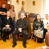 - Do DSO zapraszam wszystkich, którzy kochają muzykę kościelną i którzy czują w sercu, że chcieliby służyć Kościołowi przez akompaniament, który ma dwa cele - uświęcenie ludzi i oddawanie chwały Bogu - mówi ks. Andrzej Zarzycki.