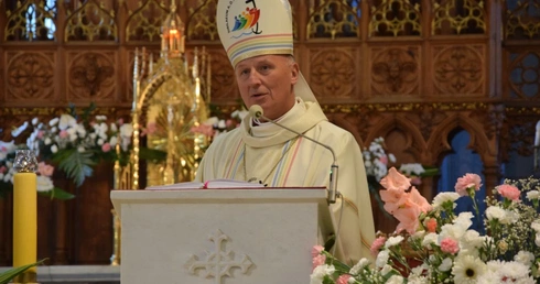 Modlitewna inauguracja roku akademickiego Uniwersytetu Radomskiego