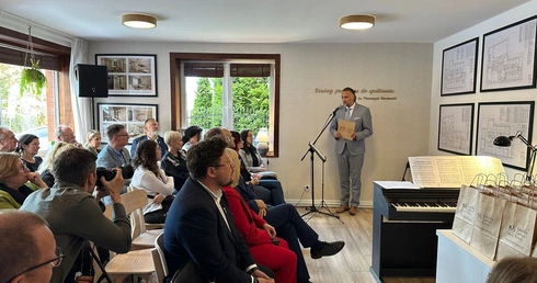 Trzy lata gdyńskiej pierwszej pomocy w kryzysie