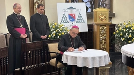 Abp Przybylski kanonicznie objął rządy w archidiecezji katowickiej