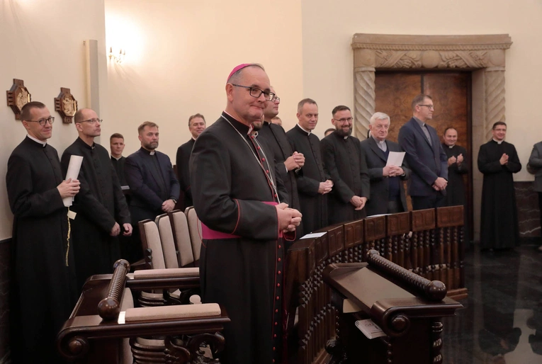 Abp Przybylski kanonicznie objął rządy w archidiecezji katowickiej, cz. 1