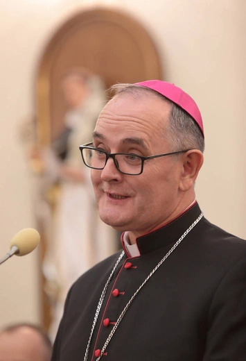 Abp Przybylski kanonicznie objął rządy w archidiecezji katowickiej, cz. 1