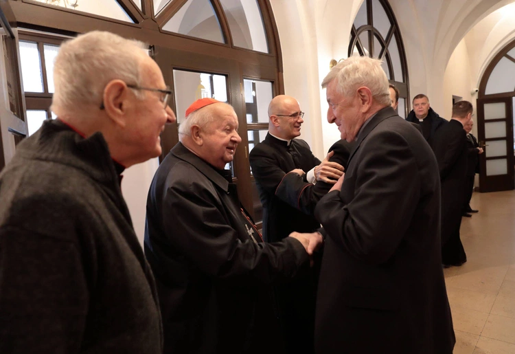 Abp Przybylski kanonicznie objął rządy w archidiecezji katowickiej, cz. 1