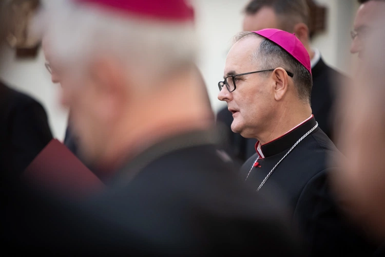Abp Przybylski kanonicznie objął rządy w archidiecezji katowickiej, cz. 2