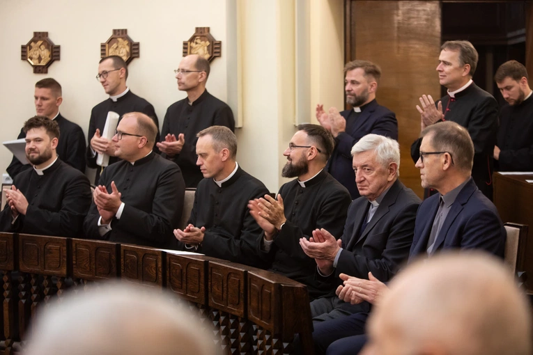 Abp Przybylski kanonicznie objął rządy w archidiecezji katowickiej, cz. 2