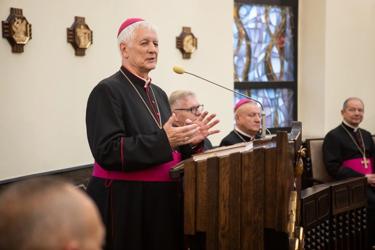 Abp Przybylski kanonicznie objął rządy w archidiecezji katowickiej, cz. 2