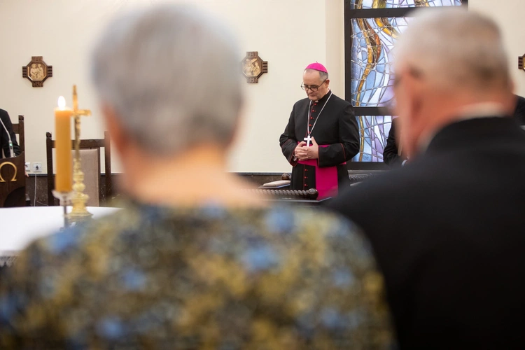 Abp Przybylski kanonicznie objął rządy w archidiecezji katowickiej, cz. 2