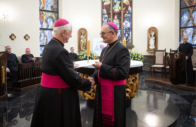 Abp Przybylski kanonicznie objął rządy w archidiecezji katowickiej, cz. 2