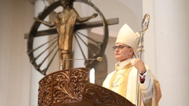 Abp Przybylski podczas ingresu: Śląski lud wciąż potrzebuje Jezusa