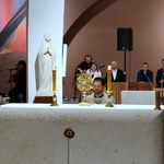 Wieczór uwielbienia z abp. Andrzejem Przybylskim [zdjęcia]