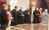 Wieczór uwielbienia z abp. Andrzejem Przybylskim [zdjęcia]