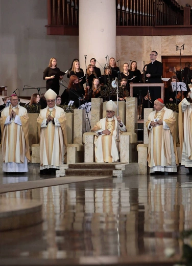 Ingres abp. Andrzeja Przybylskiego do katowickiej archikatedry, cz. 1