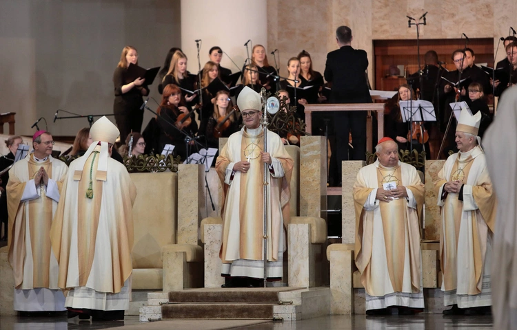 Ingres abp. Andrzeja Przybylskiego do katowickiej archikatedry, cz. 1