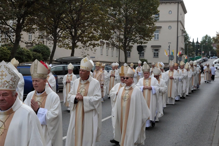 Ingres abp. Andrzeja Przybylskiego do katowickiej archikatedry, cz. 1