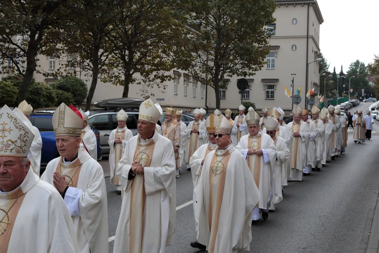 Ingres abp. Andrzeja Przybylskiego do katowickiej archikatedry, cz. 1