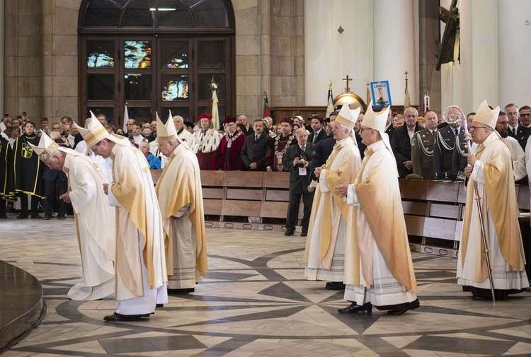 Ingres abp. Andrzeja Przybylskiego do katowickiej archikatedry, cz. 2