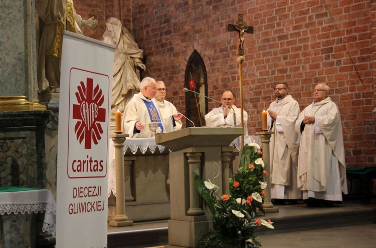 Pielgrzymka Caritas do Rud 