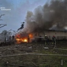 Rosja użyła w nocnym ataku 50 rakiet i 500 dronów; pięć osób zginęło
