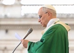 Papież: zawsze na pierwszym miejscu musi być ludzka godność!