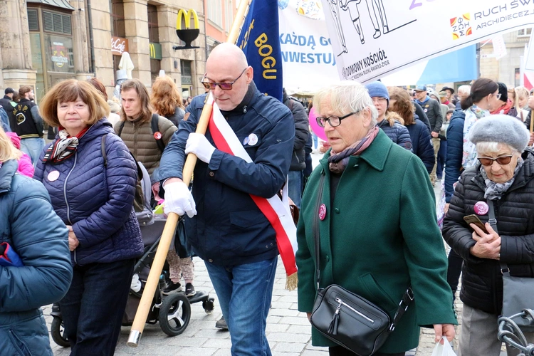 Marsz dla Życia i Rodziny we Wrocławiu 2025