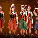 40 lat Puellae Orantes