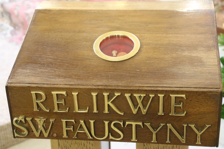 Płock. Odpust św. Faustyny Kowalskiej