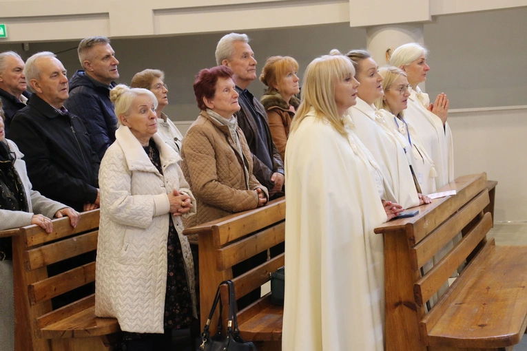 Płock. Odpust św. Faustyny Kowalskiej