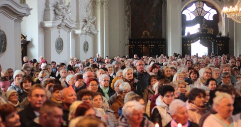 Żywy Różaniec to Kościół