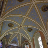 Odnowione prezbiterium w kościele w Iłży 